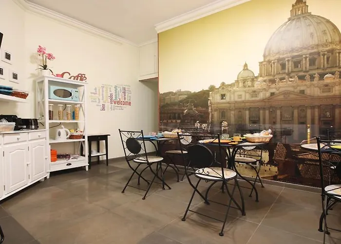 Vatication Konukevi Roma